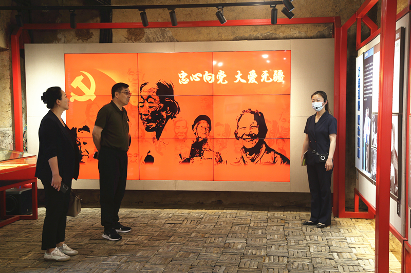 寻访红色凝心铸魂,传承红色锤炼品格——开云电竞网站开展主题教育实践活动 寻访红色凝心铸魂,传承红色锤炼品格——开云电竞网站开展主题教育实践活动