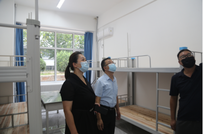 心系新生 温情关怀—— 新生报到前校领导深入一线检查宿舍 心系新生 温情关怀—— 新生报到前校领导深入一线检查宿舍