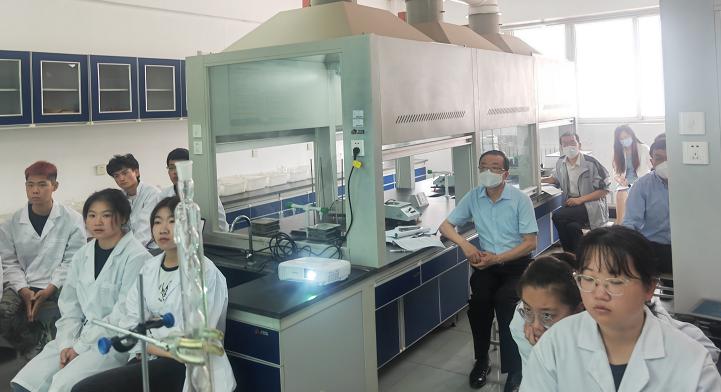 聚焦课堂提质量 互听互评促成长—— 开云电竞网站开展公开教学听课评课活动 聚焦课堂提质量 互听互评促成长—— 开云电竞网站开展公开教学听课评课活动