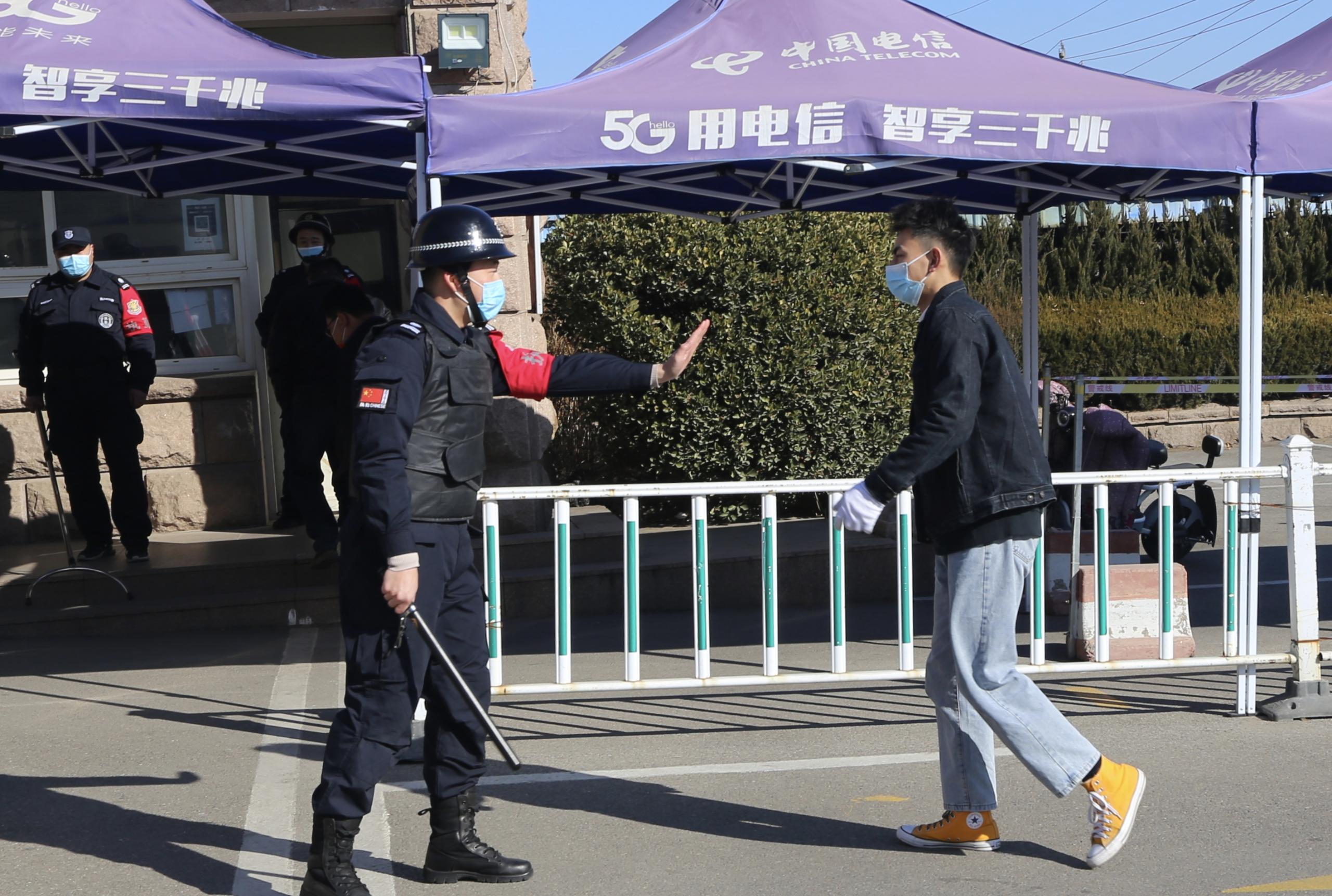 开云电竞网站开展反恐防暴演练 开云电竞网站开展反恐防暴演练