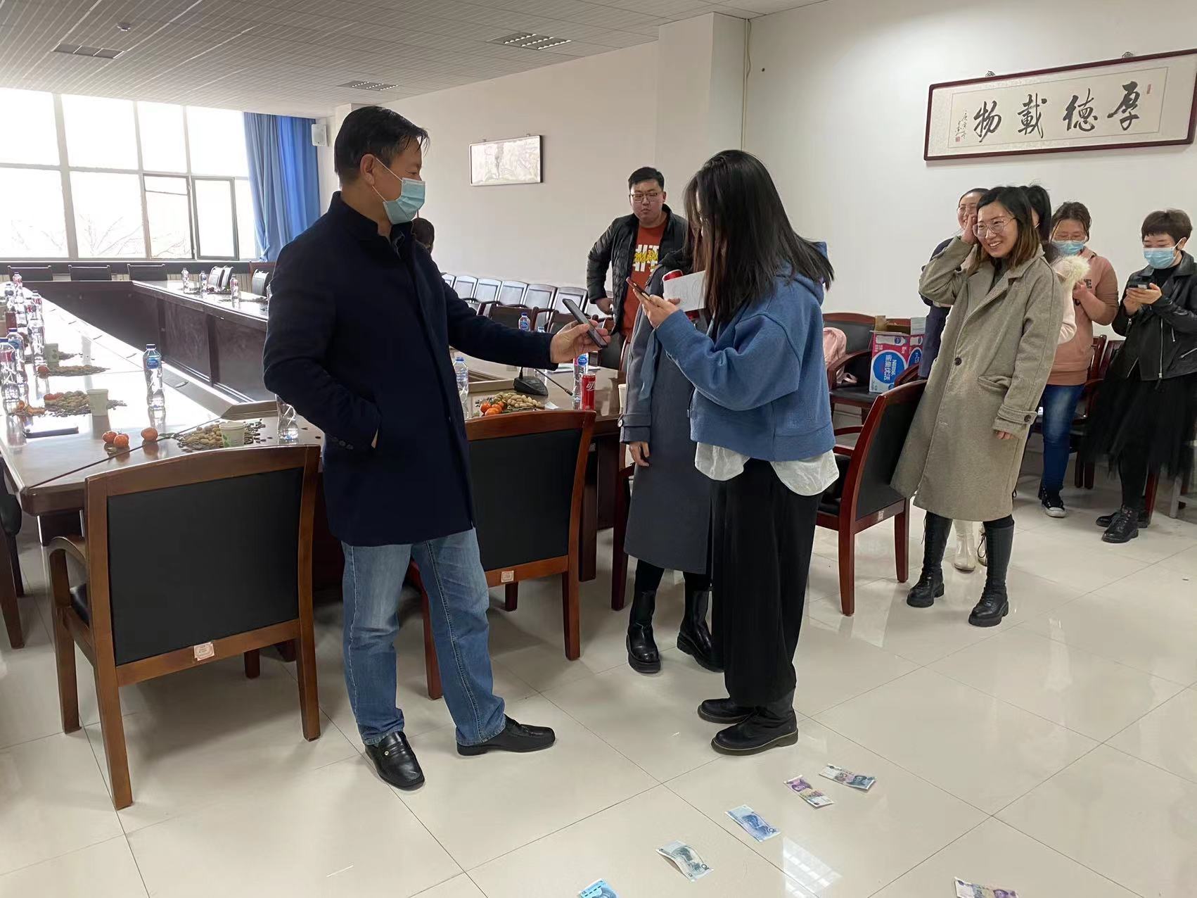 我校举行丰富多彩的活动庆祝“三八”国际劳动妇女节 我校举行丰富多彩的活动庆祝“三八”国际劳动妇女节