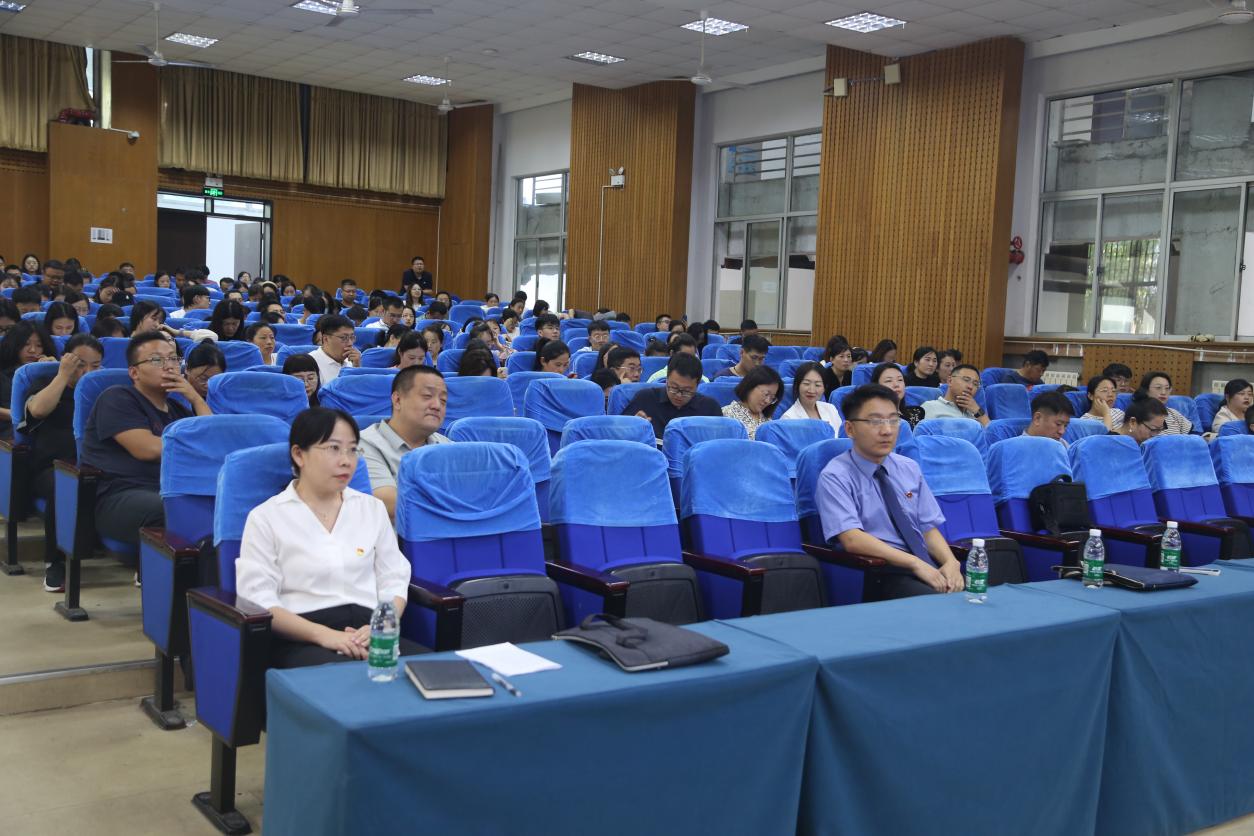 我校与胶州市人民检察院联合举办学校常见刑事风险专题讲座 我校与胶州市人民检察院联合举办学校常见刑事风险专题讲座