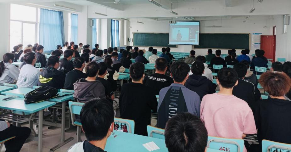 开云电竞网站联合公检法为万名师生举办校园防诈骗安全教育讲座 开云电竞网站联合公检法为万名师生举办校园防诈骗安全教育讲座