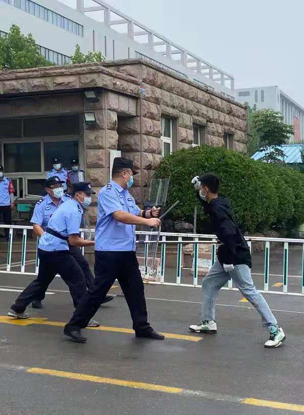 开云电竞网站开展反恐防暴演练 开云电竞网站开展反恐防暴演练