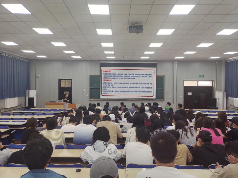 我校联合三里河派出所反诈中心开展反诈宣传进校园活动 我校联合三里河派出所反诈中心开展反诈宣传进校园活动