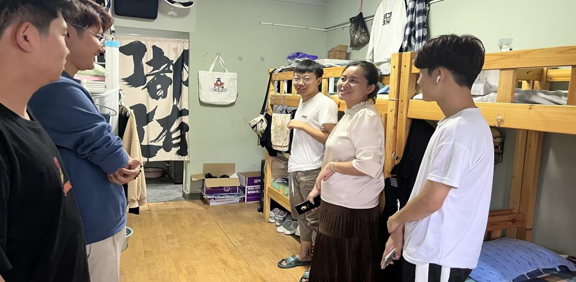 立安全意识 筑平安校园——信息工程学院开展安全宣传进宿舍活动 立安全意识 筑平安校园——信息工程学院开展安全宣传进宿舍活动