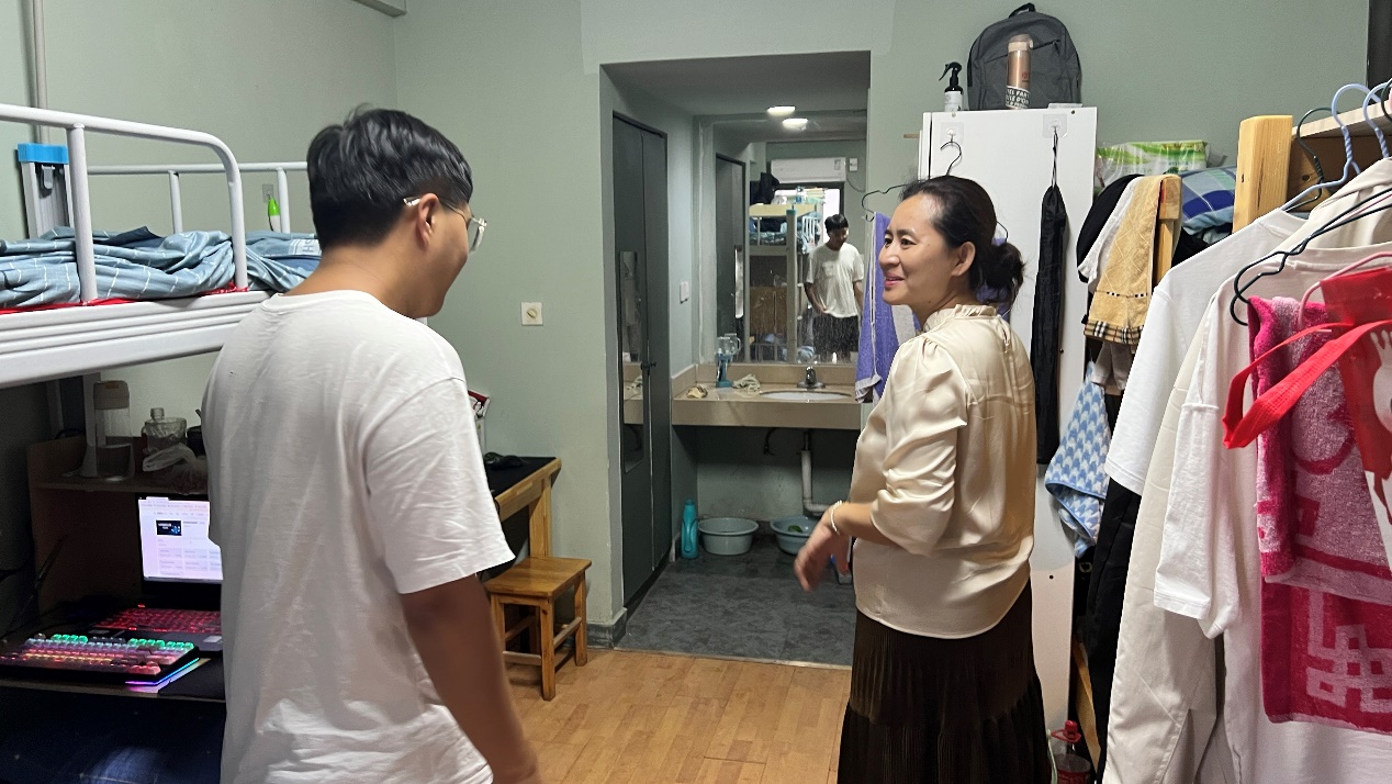 立安全意识 筑平安校园——信息工程学院开展安全宣传进宿舍活动 立安全意识 筑平安校园——信息工程学院开展安全宣传进宿舍活动