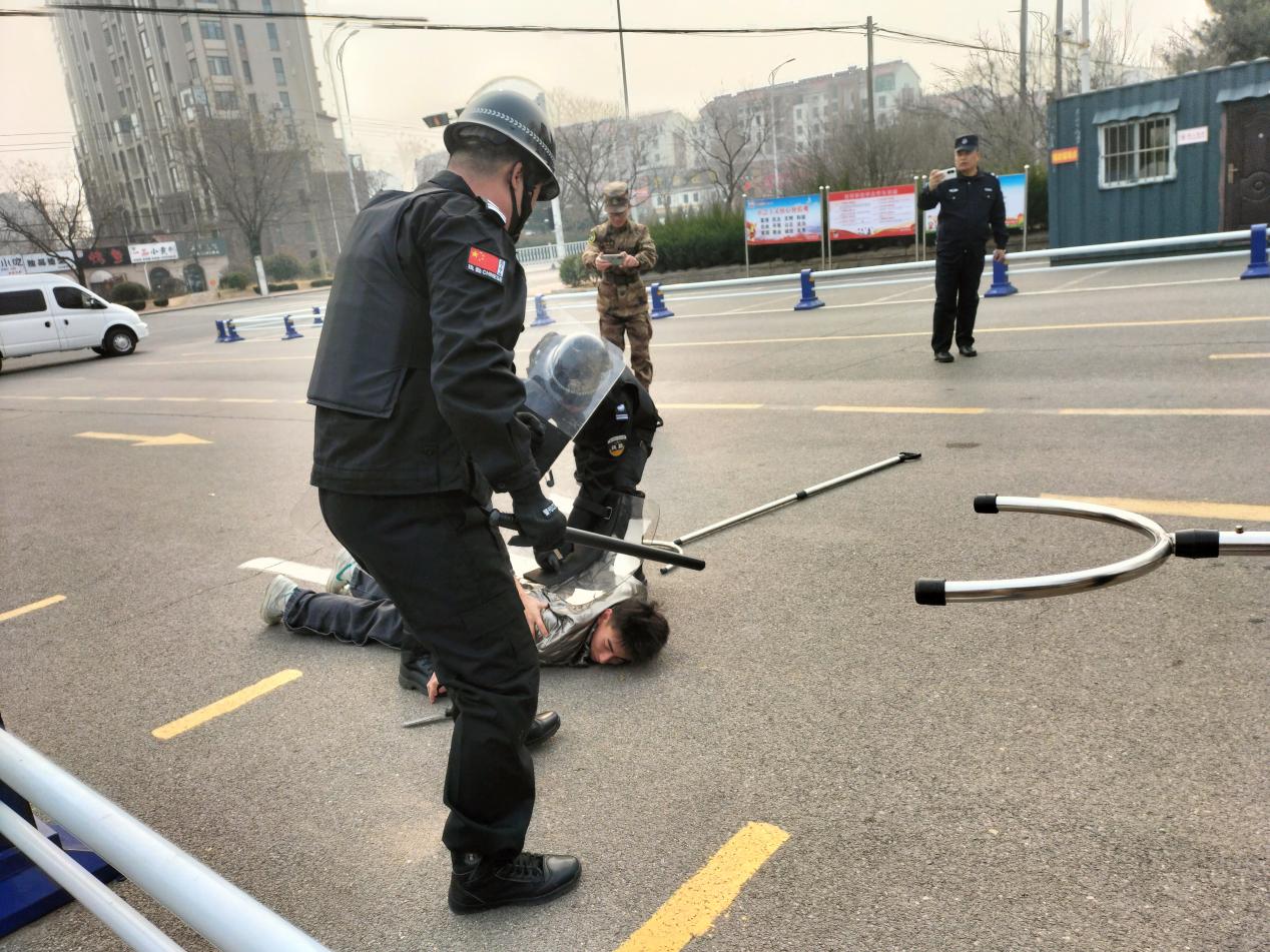 开云电竞网站开展防暴演练 开云电竞网站开展防暴演练