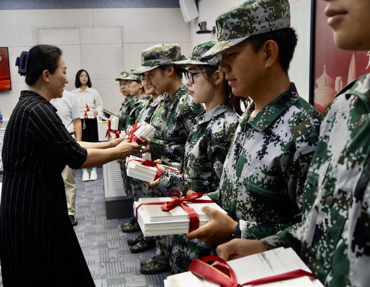 砺行逐梦 启程向未来——基础教育学院隆重举行2023级新生见面会 砺行逐梦 启程向未来——基础教育学院隆重举行2023级新生见面会