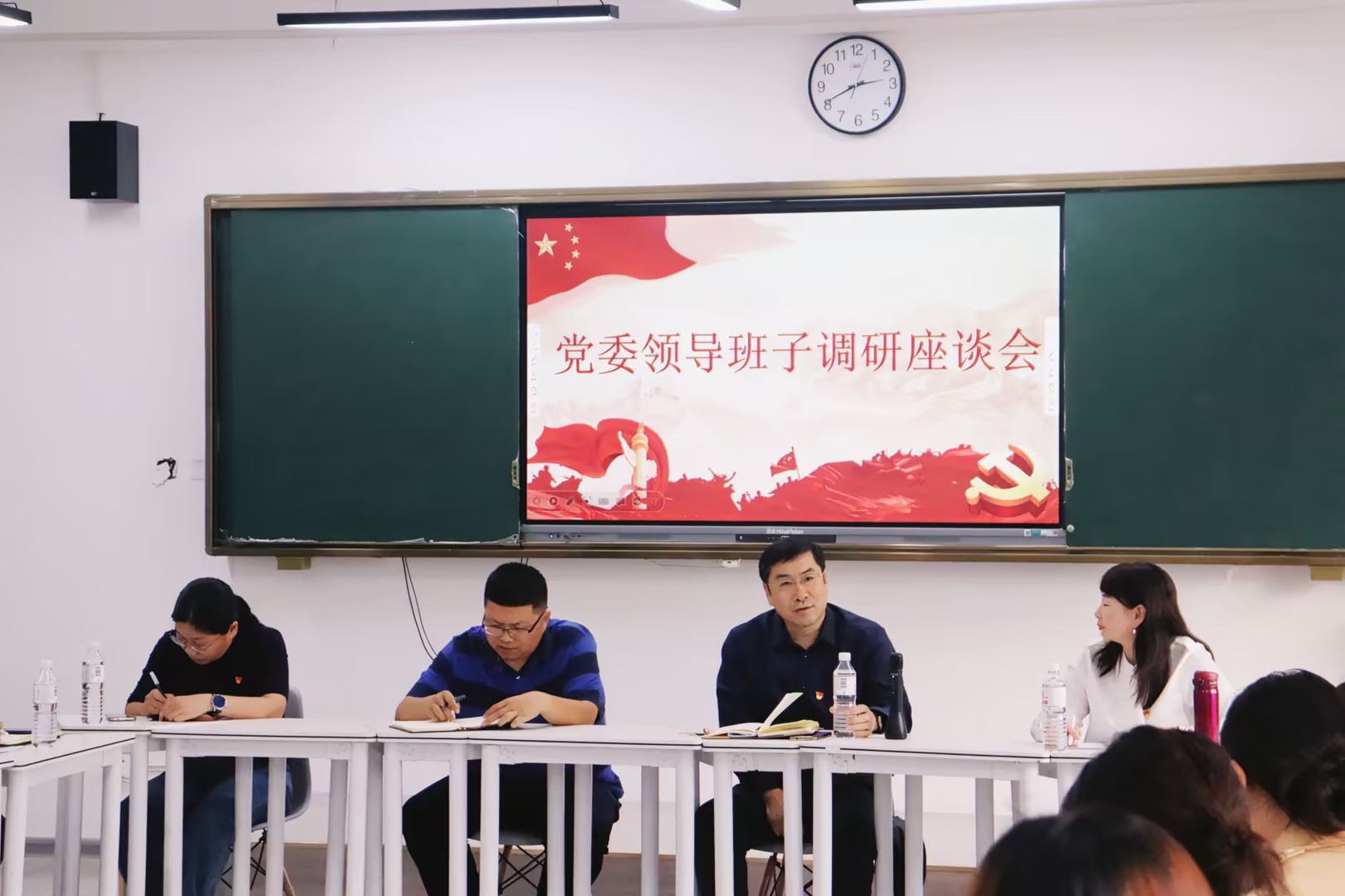 校党委书记周有波深入基础教育学院开展调研指导工作 校党委书记周有波深入基础教育学院开展调研指导工作