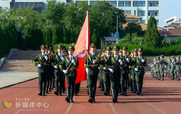 开云电竞网站 2021级新生军训结营仪式 暨开学典礼顺利举行 开云电竞网站 2021级新生军训结营仪式 暨开学典礼顺利举行