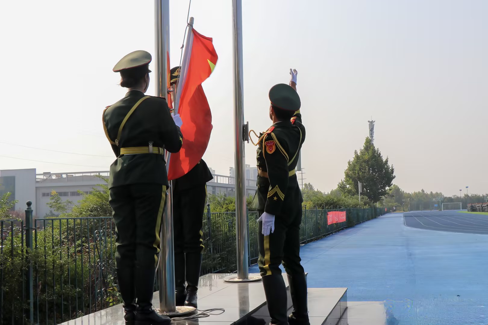 强国有我,青春有为 ——我校隆重举行2023级新生军训结营仪式暨开学典礼 强国有我,青春有为 ——我校隆重举行2023级新生军训结营仪式暨开学典礼