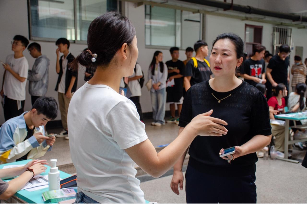 我校喜迎2023级新生入学报到 我校喜迎2023级新生入学报到