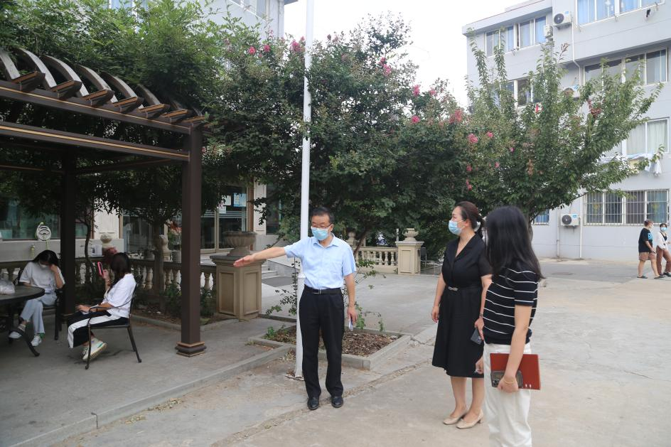 心系新生 温情关怀—— 新生报到前校领导深入一线检查宿舍 心系新生 温情关怀—— 新生报到前校领导深入一线检查宿舍
