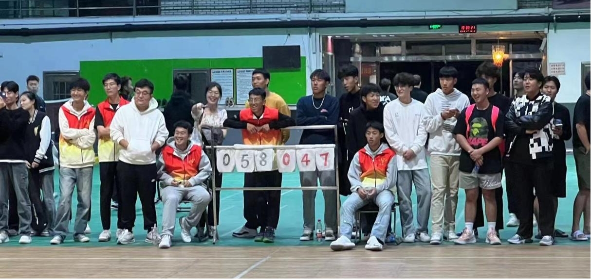 迎“篮”而上,决战巅峰|信息工程学院荣获“新生杯”篮球联赛亚军 迎“篮”而上,决战巅峰|信息工程学院荣获“新生杯”篮球联赛亚军