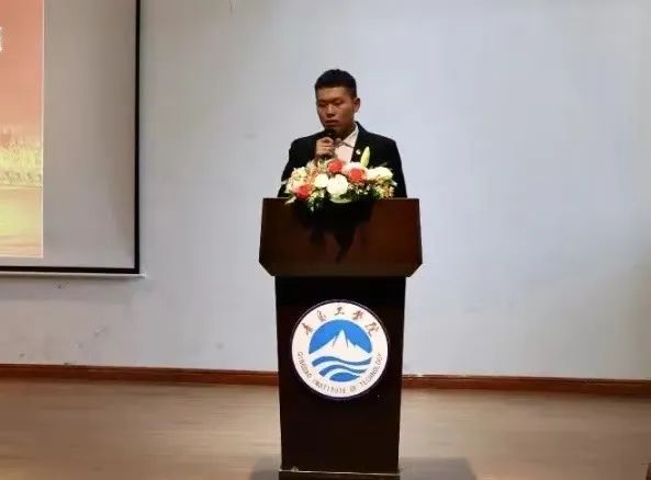 牢记叮嘱 砥砺前行 ——我校师生学习、热议习近平主席在庆祝中国共产主义青年团成立100周年大会上的重要讲话精神 牢记叮嘱 砥砺前行 ——我校师生学习、热议习近平主席在庆祝中国共产主义青年团成立100周年大会上的重要讲话精神