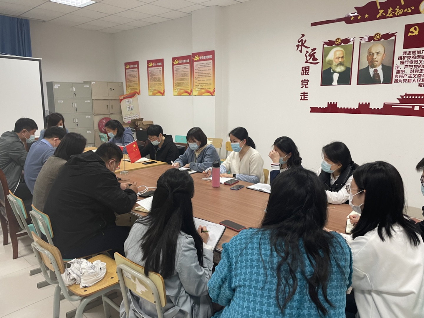 开云电竞网站师生热议习近平总书记在中国人民大学考察时的重要讲话精神 开云电竞网站师生热议习近平总书记在中国人民大学考察时的重要讲话精神