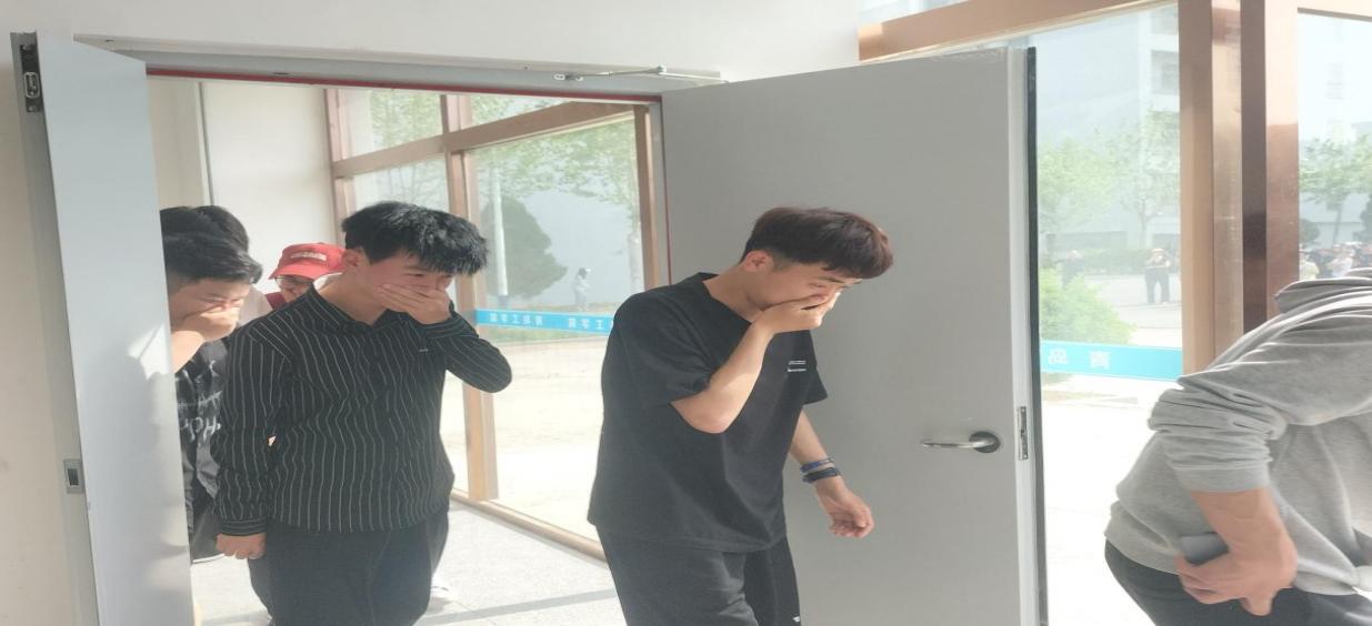 开云电竞网站2023年防震减灾暨消防应急疏散演练 开云电竞网站2023年防震减灾暨消防应急疏散演练