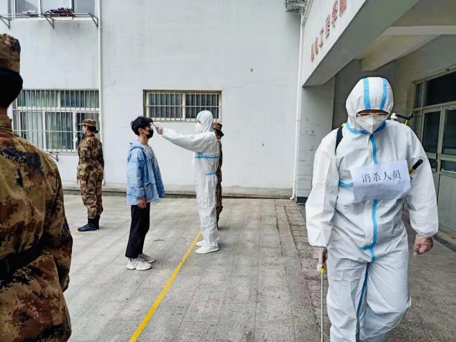 机电工程学院开展宿舍疫情防控应急演练 机电工程学院开展宿舍疫情防控应急演练