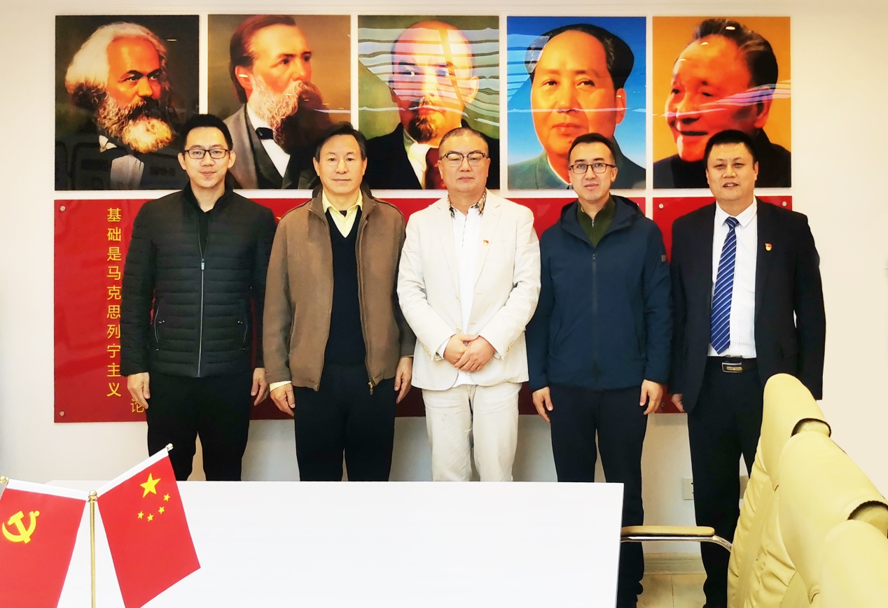 开云电竞网站投资方总裁李伟一行赴青岛乡村产业发展促进会参观考察 开云电竞网站投资方总裁李伟一行赴青岛乡村产业发展促进会参观考察