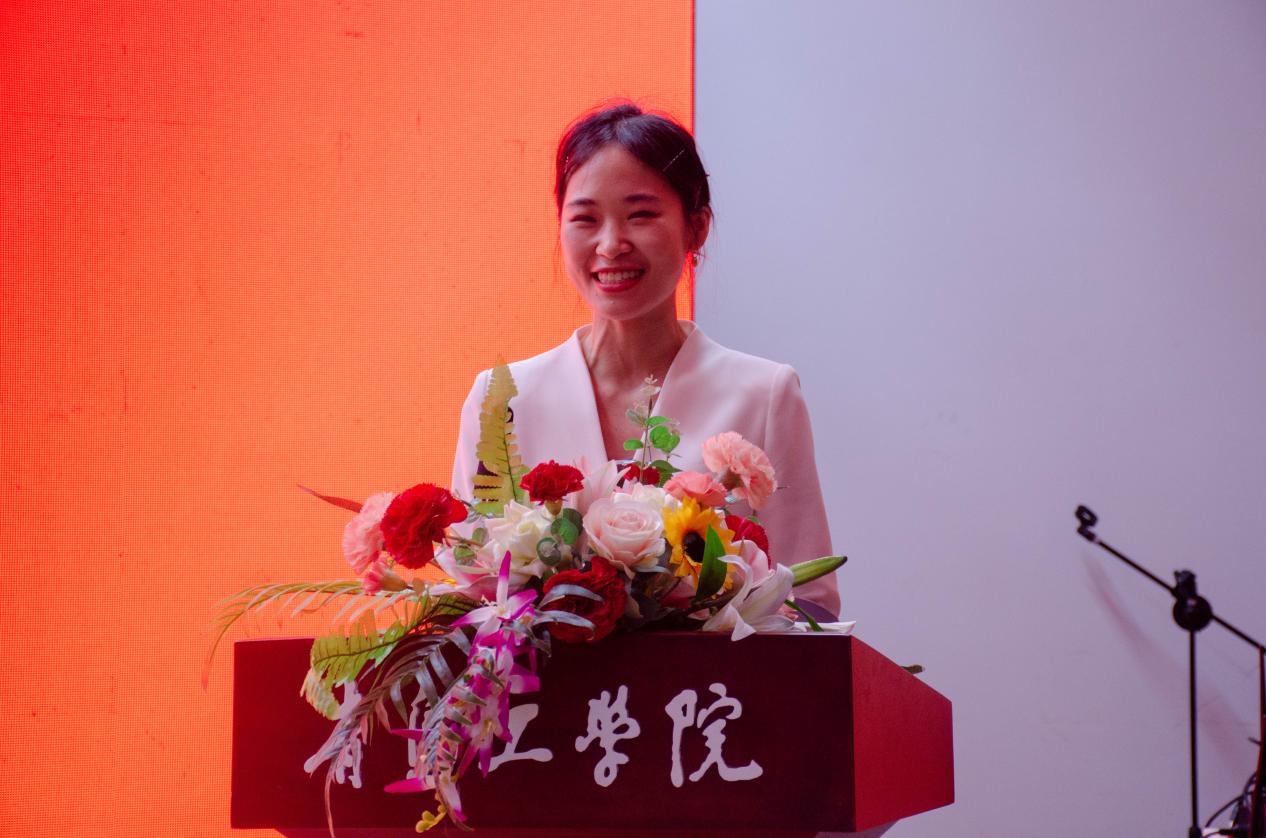 开云电竞网站举行庆祝中国共产党成立102周年暨“七一”表彰大会 开云电竞网站举行庆祝中国共产党成立102周年暨“七一”表彰大会