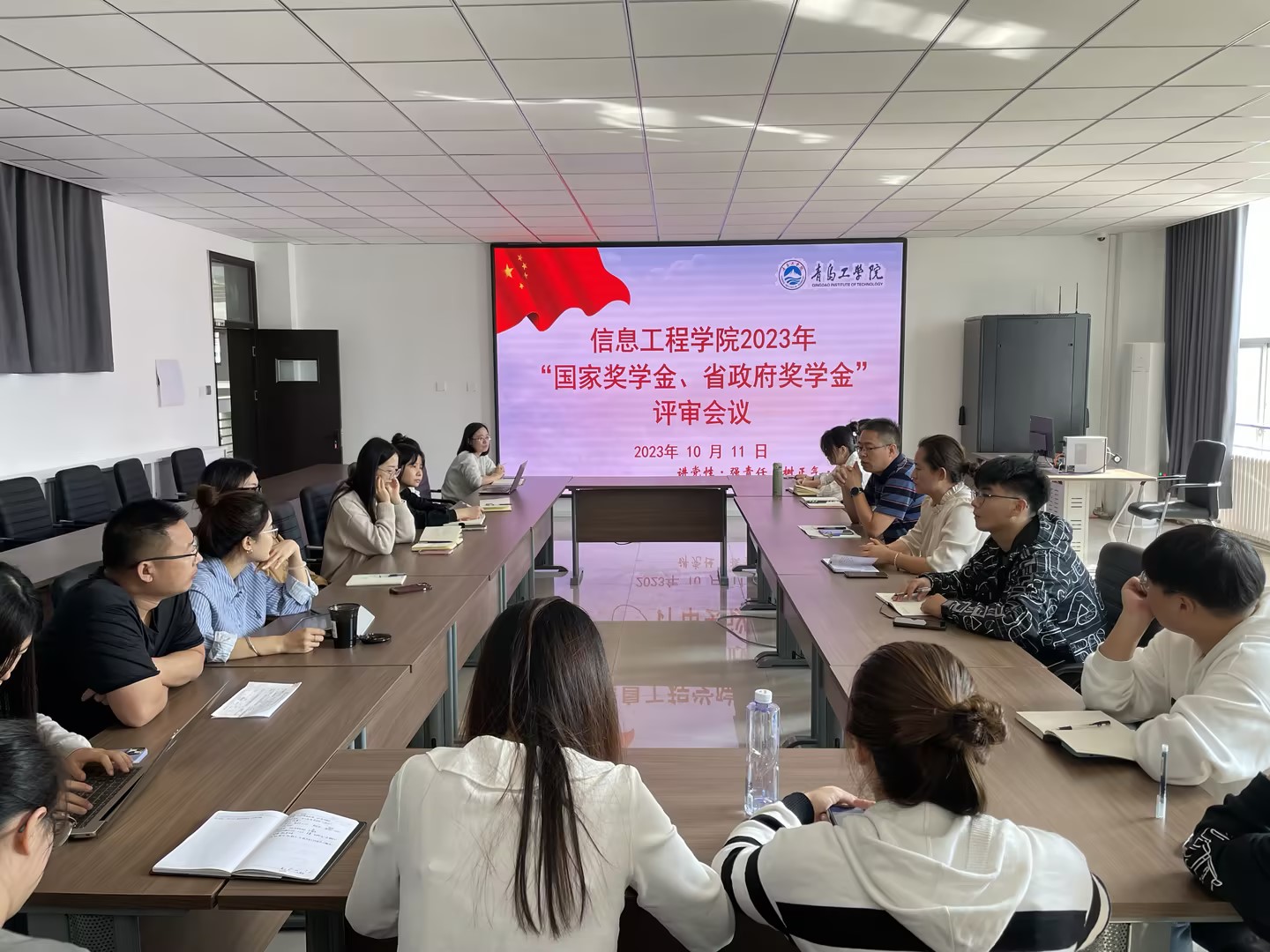 厚积薄发,青春榜样——信息工程学院顺利开展2022年-2023年国家奖学金、省政府奖学金评选工作 厚积薄发,青春榜样——信息工程学院顺利开展2022年-2023年国家奖学金、省政府奖学金评选工作