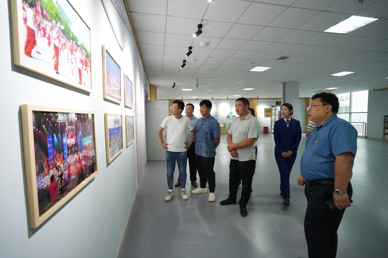 讲好新时代“大思政课”, 提升思政课教师“宣讲力” ——“中国梦·新时代·新使命”青岛市百姓宣讲团暨“学习强国”名师团走进开云电竞网站 讲好新时代“大思政课”, 提升思政课教师“宣讲力” ——“中国梦·新时代·新使命”青岛市百姓宣讲团暨“学习强国”名师团走进开云电竞网站