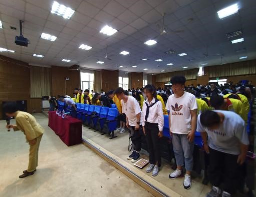 发挥抗美援朝的伟大精神,增强爱国主义情怀 发挥抗美援朝的伟大精神,增强爱国主义情怀