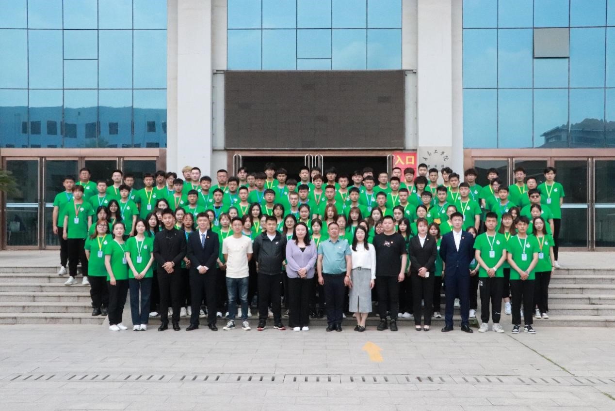 开云电竞网站举办第十一期 “青年马克思主义者培养工程”培训班 开云电竞网站举办第十一期 “青年马克思主义者培养工程”培训班