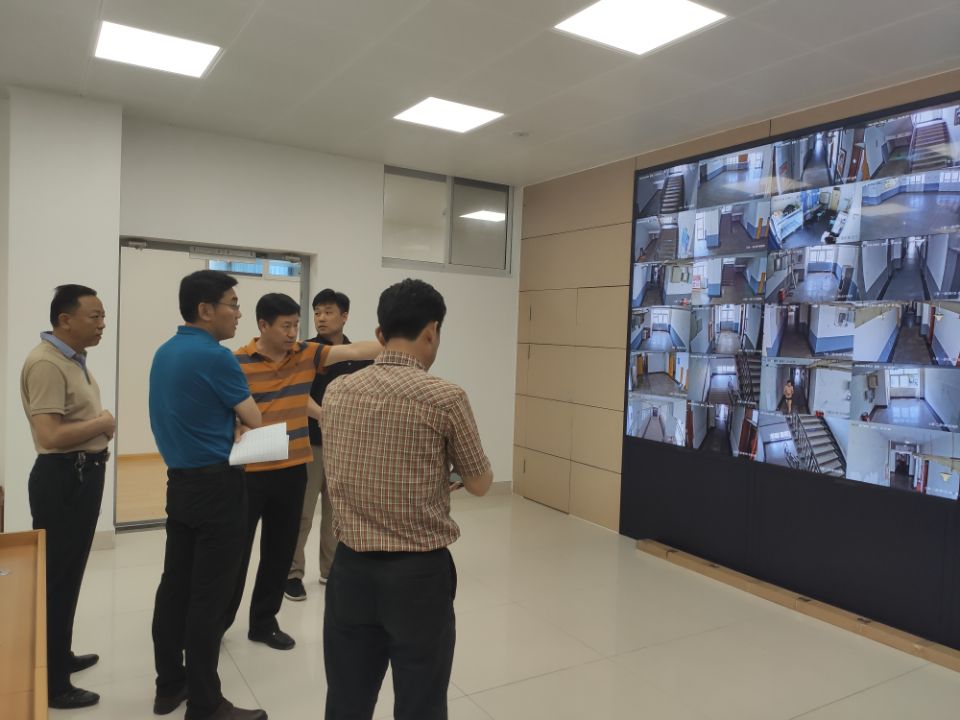 胶州市教育体育局领导到我校检查指导消防整治工作 胶州市教育体育局领导到我校检查指导消防整治工作