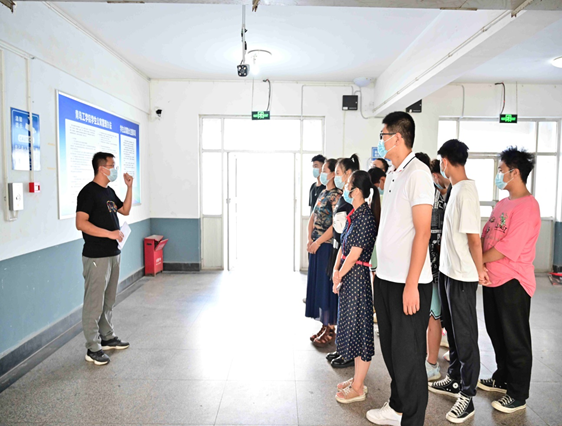 信息工程学院组织开展2021年秋季疫情防控 宿舍场景应急处置演练 信息工程学院组织开展2021年秋季疫情防控 宿舍场景应急处置演练