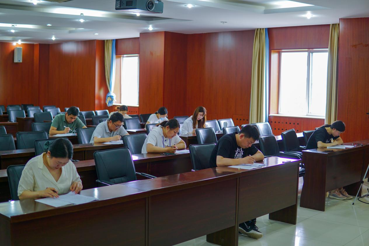 我校举办首届全校党务工作者素质能力大赛 我校举办首届全校党务工作者素质能力大赛