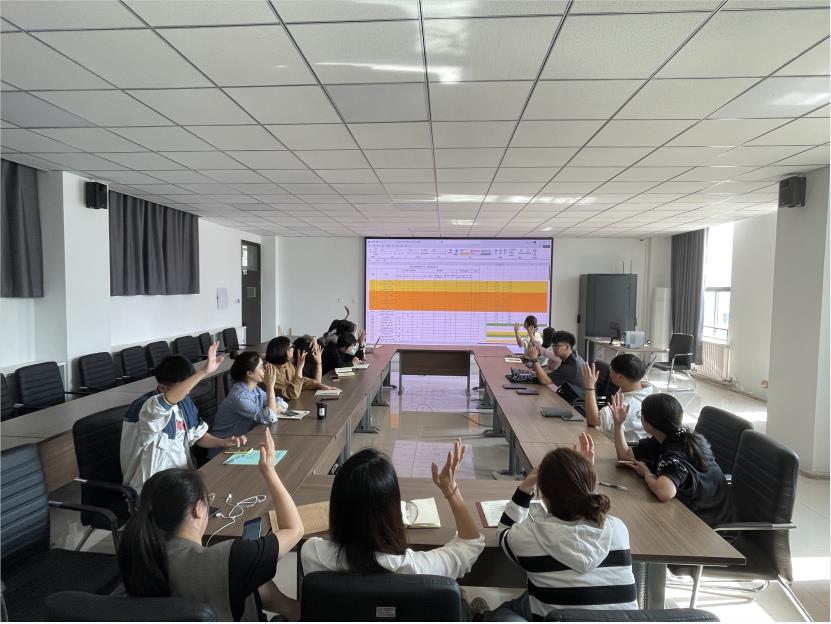 厚积薄发,青春榜样——信息工程学院顺利开展2022年-2023年国家奖学金、省政府奖学金评选工作 厚积薄发,青春榜样——信息工程学院顺利开展2022年-2023年国家奖学金、省政府奖学金评选工作