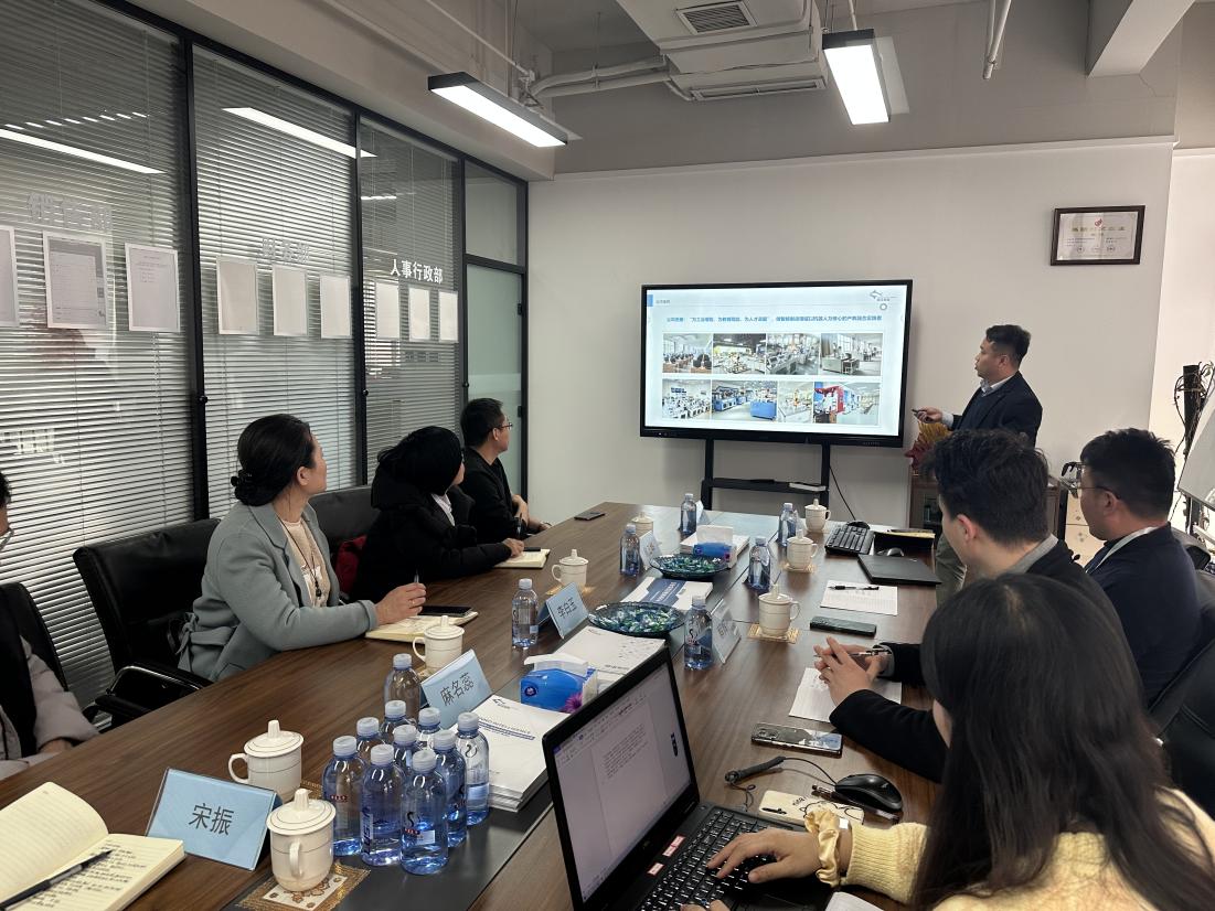 信息工程学院深入企业走访调研探求校企合作新路径 信息工程学院深入企业走访调研探求校企合作新路径