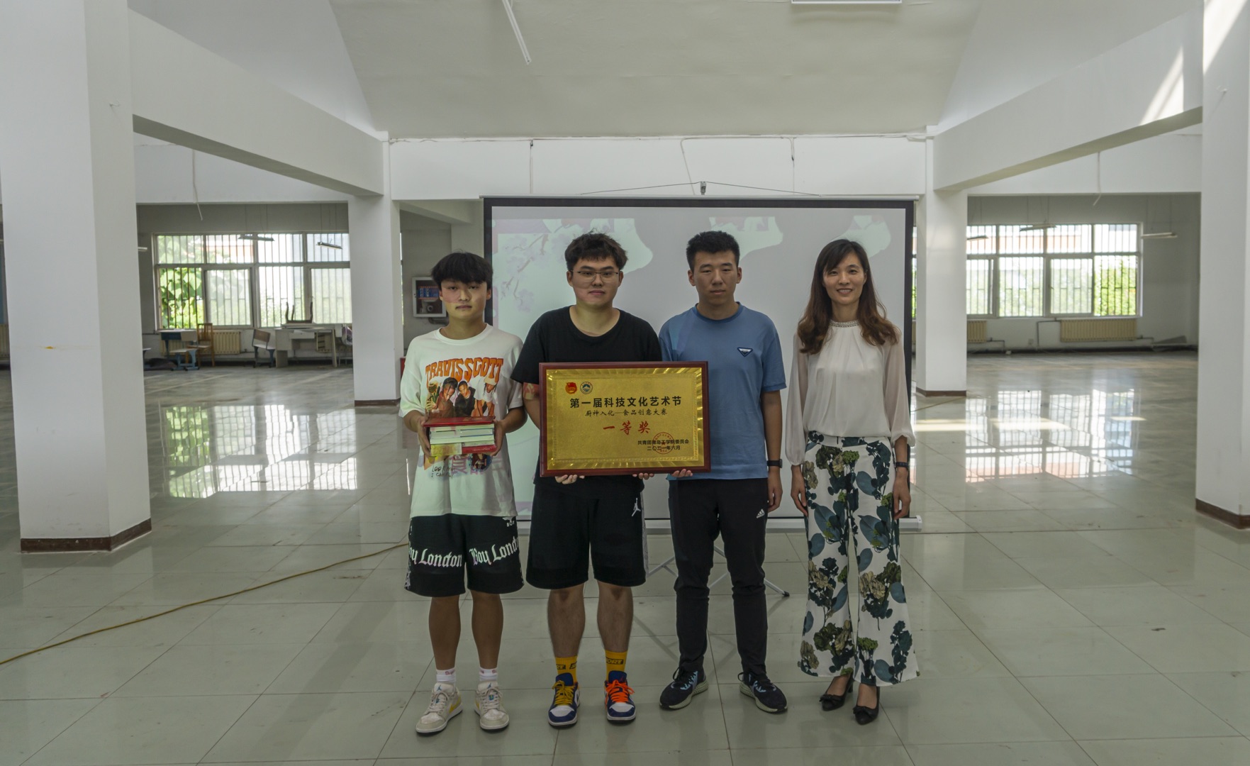 食品工程学院举办“厨神入化”食品创意大赛 食品工程学院举办“厨神入化”食品创意大赛